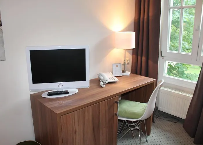 Hotel Am Schlosspark 3*