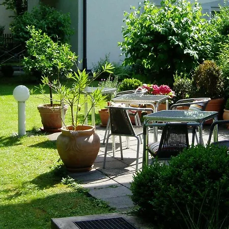 Guest house Am Schlosspark Munich