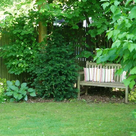 Guest house Am Schlosspark 3*