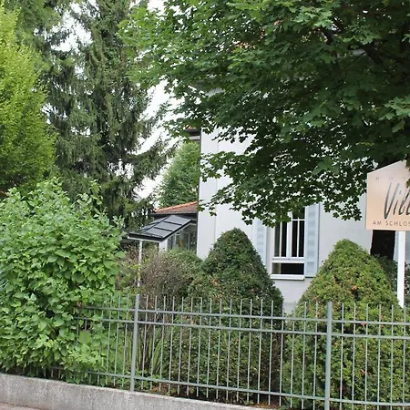 Am Schlosspark 3* Múnich