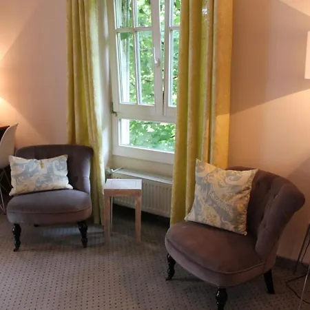 Hotel Am Schlosspark 3*