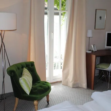 Am Schlosspark Guest house